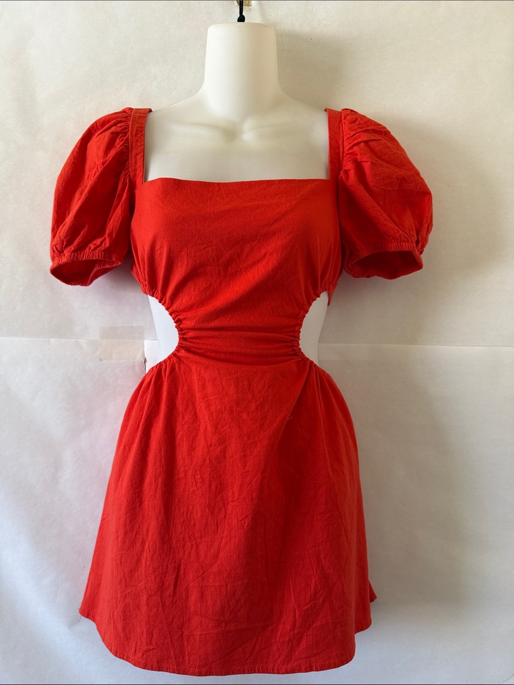 White Fox Cutout Mini Dress Size XS Red Orange Open Back Puff Sleeve Glam Party